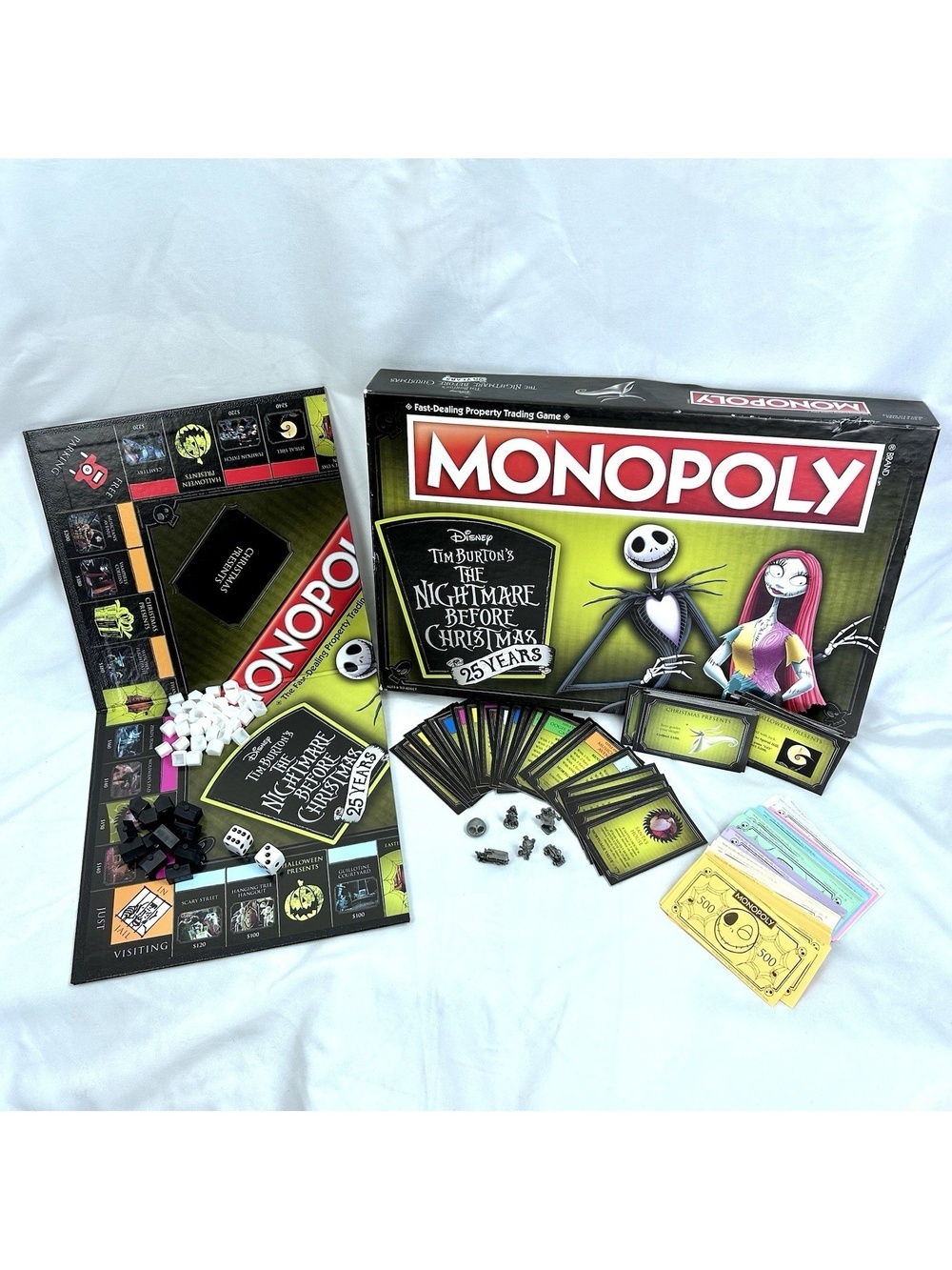 Monopoly "The Nightmare Before Christmas" 25 Years edition Complete